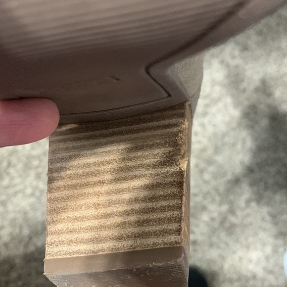 Toms‎ Majorca suede peep toe heel ankle bootie. Size 8.5 - Picture 14 of 14